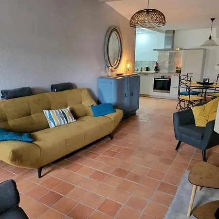 בית נופש Au Clos Des Dely-gites 3 Etoiles *