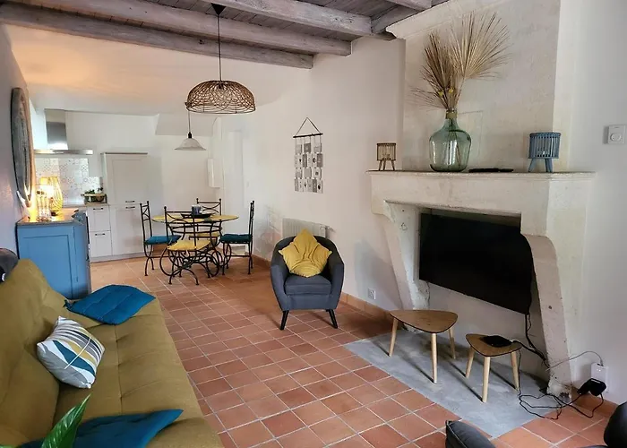 Holiday home Au Clos Des Dely-gites 3 Etoiles Mareuil (Charente)