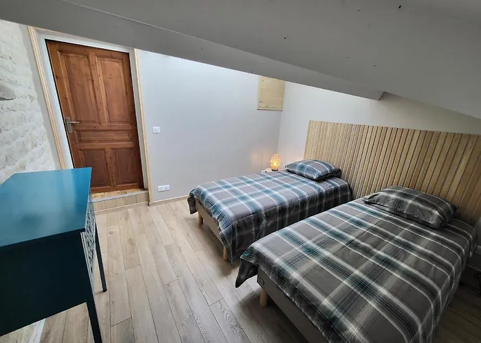 Au Clos Des Dely-gites 3 Etoiles Mareuil (Charente)